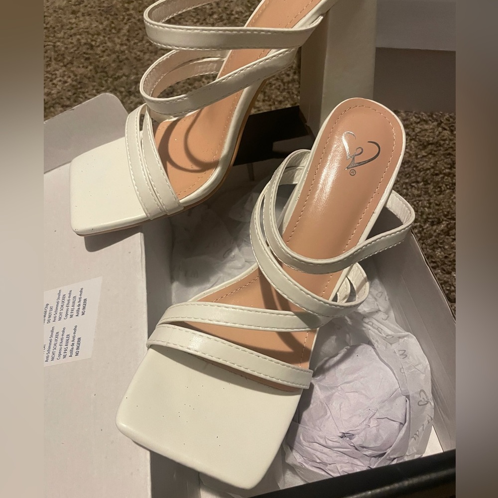 Square toe strap heel